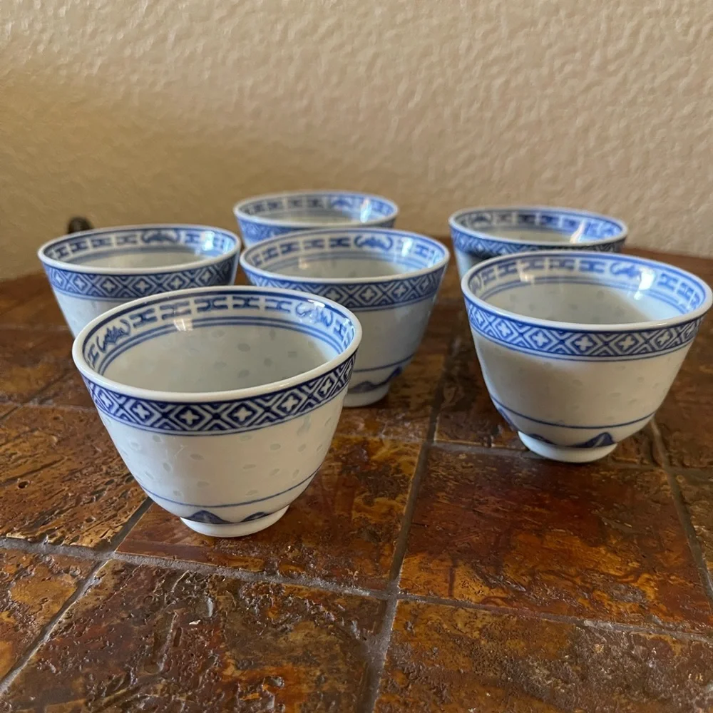 Vintage Tea cups - Picture 1 of 9